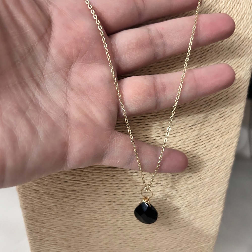 MEW HANDMADE ONIX GOLD FILLED NECKLACE ❤️